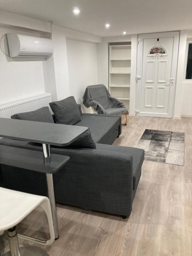 Dobozi Apartman Ντέμπρετσεν Εξωτερικό φωτογραφία