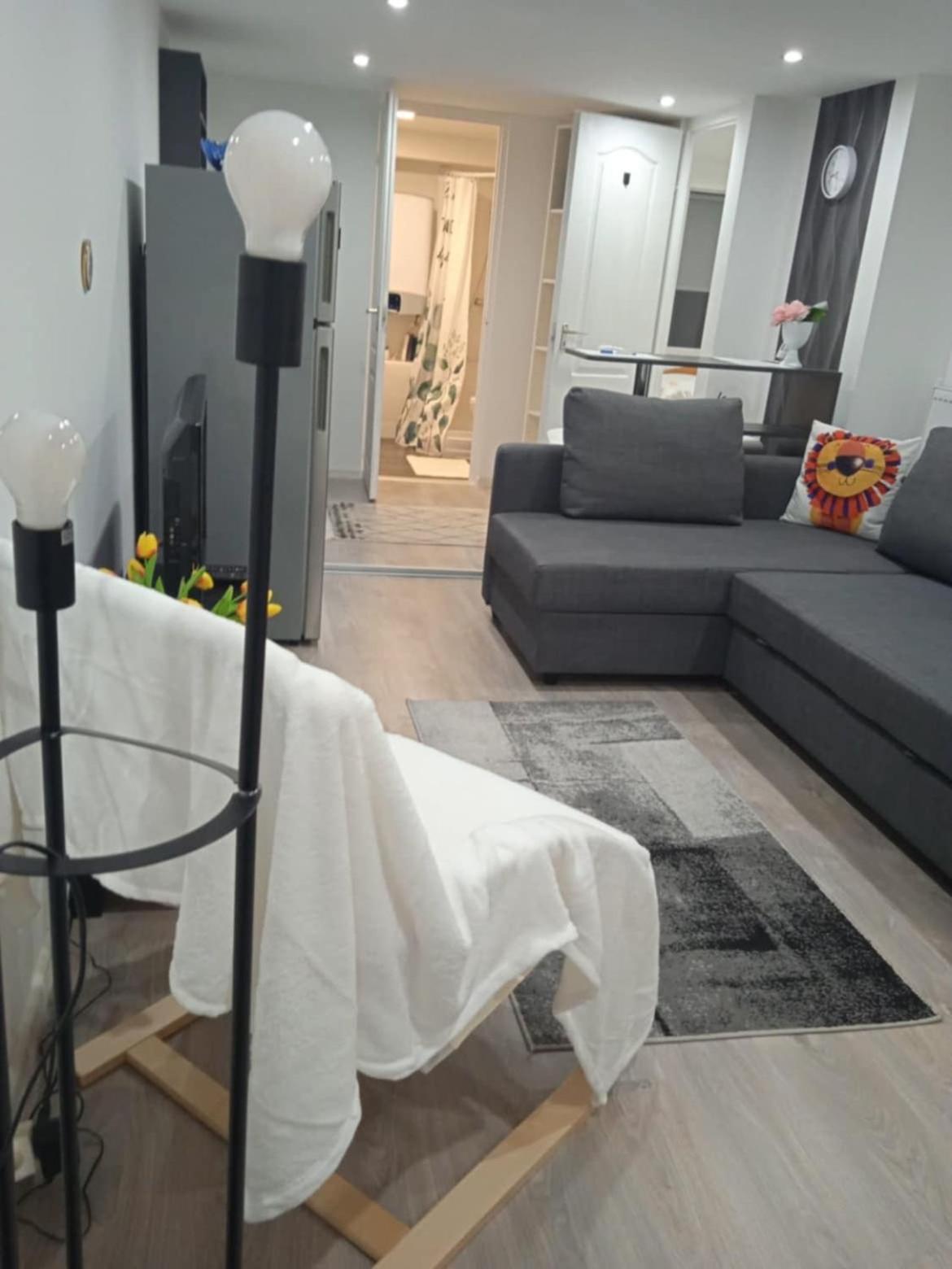 Dobozi Apartman Ντέμπρετσεν Εξωτερικό φωτογραφία